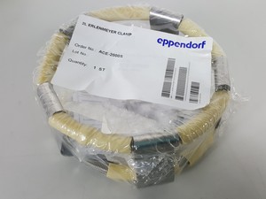Thumbnail image of 5 x New Brunswick Scientific Eppendorf 2l Erlenmeyer Flask Clamps ACE-2000S Lab