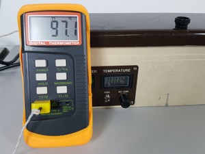 Thumbnail image of Jones Chromatography Model 7970 HPLC Column Block Heater Lab