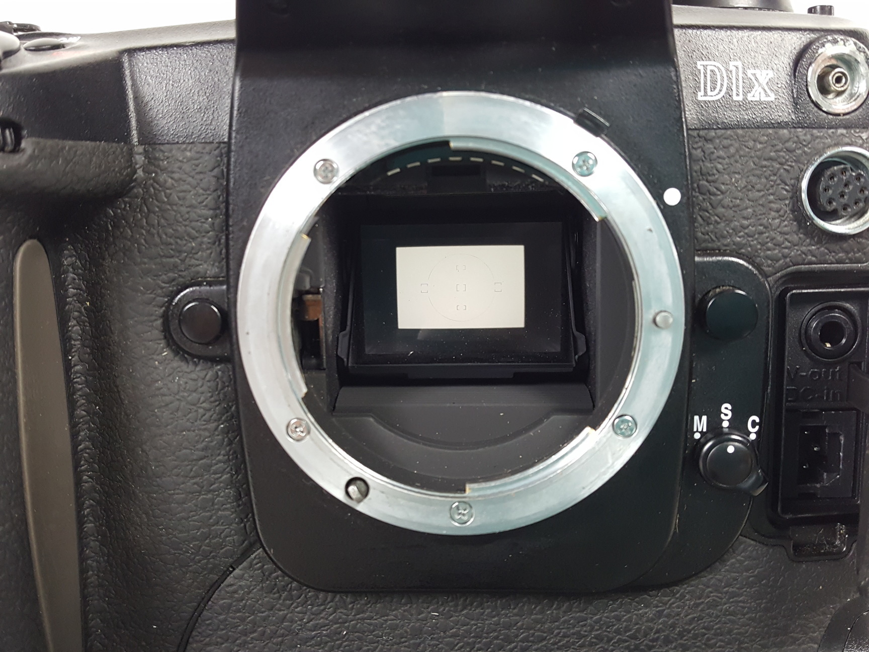 Image of NIKON D1 X 5.47 Megapixel SLR Digital Camera