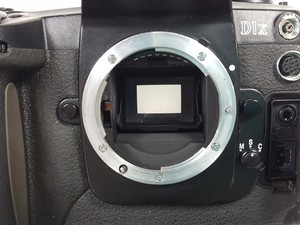 Thumbnail image of NIKON D1 X 5.47 Megapixel SLR Digital Camera