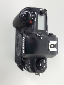 Thumbnail image of NIKON D1 X 5.47 Megapixel SLR Digital Camera