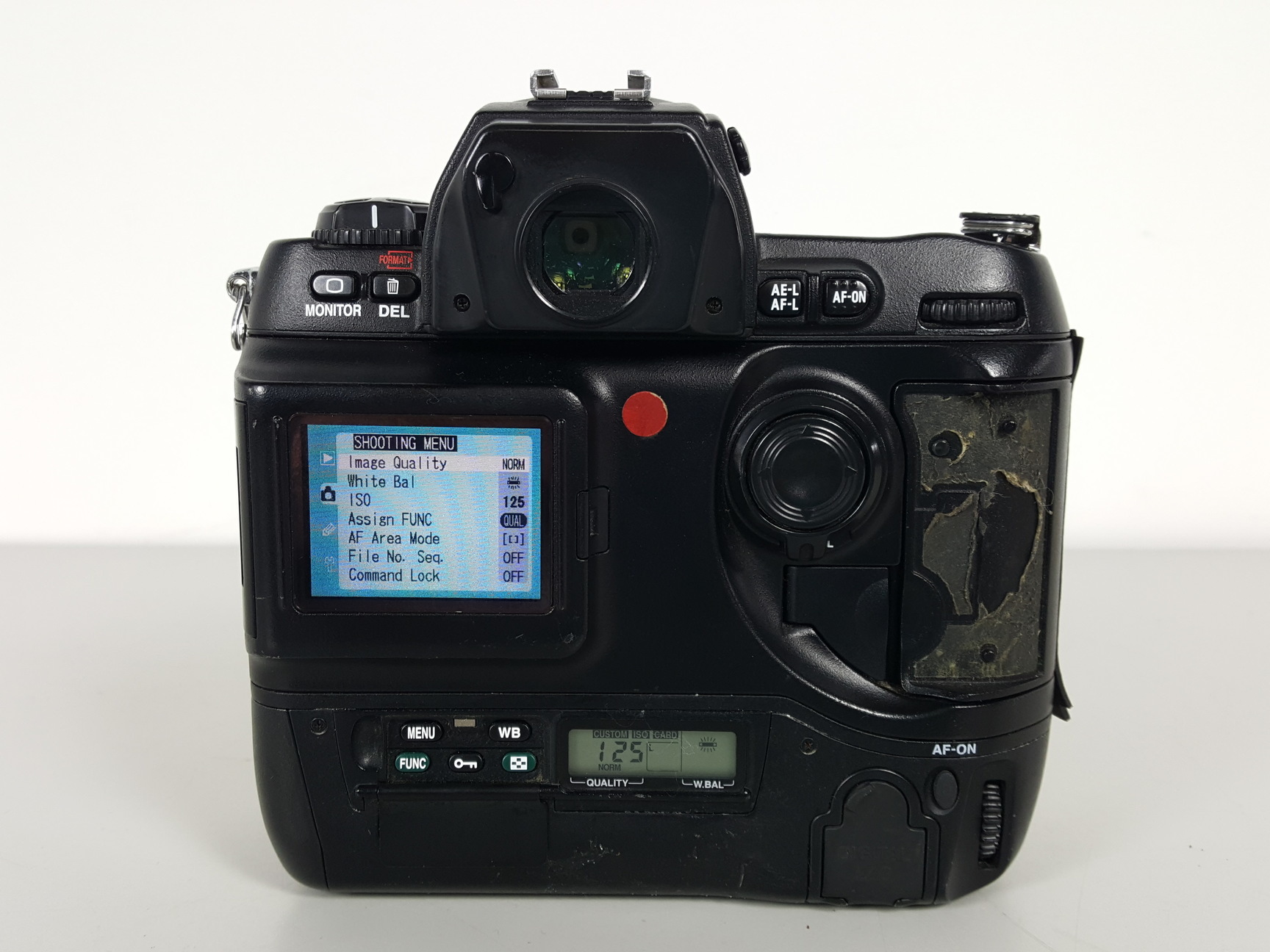 Image of NIKON D1 X 5.47 Megapixel SLR Digital Camera