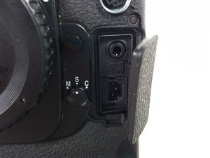 Thumbnail image of NIKON D1 X 5.47 Megapixel SLR Digital Camera