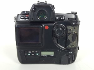 Thumbnail image of NIKON D1 X 5.47 Megapixel SLR Digital Camera