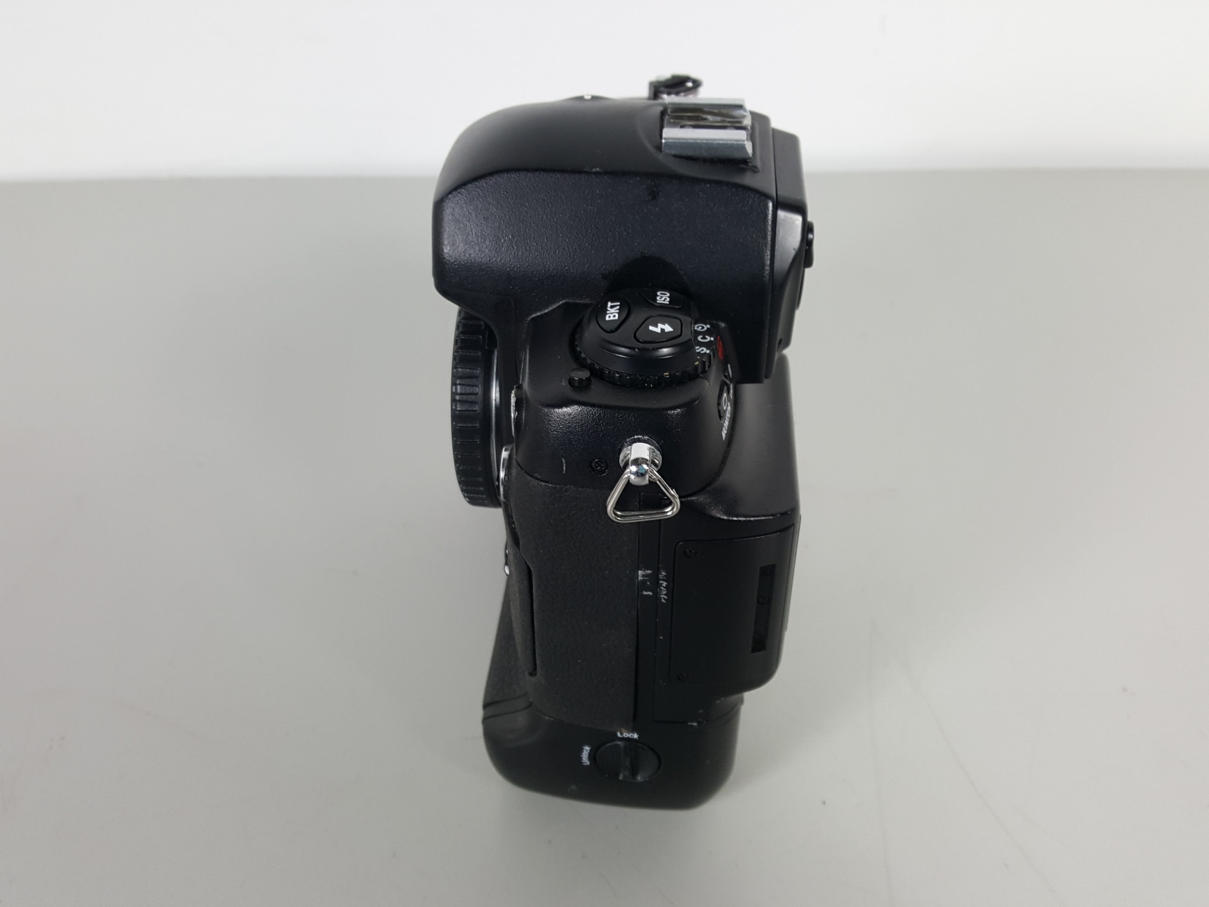 Image of NIKON D1 X 5.47 Megapixel SLR Digital Camera