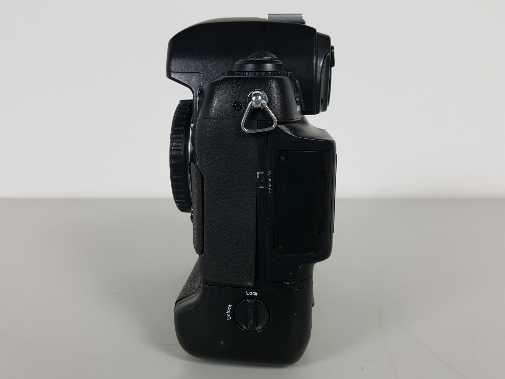 Image of NIKON D1 X 5.47 Megapixel SLR Digital Camera