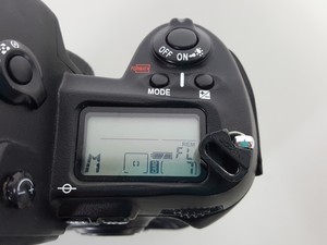 Thumbnail image of NIKON D1 X 5.47 Megapixel SLR Digital Camera