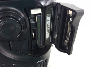Thumbnail image of NIKON D1 X 5.47 Megapixel SLR Digital Camera