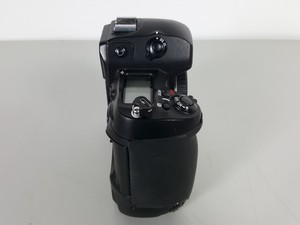 Thumbnail image of NIKON D1X 5.47 Megapixel SLR Digital Camera
