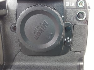 Thumbnail image of NIKON D1X 5.47 Megapixel SLR Digital Camera