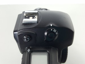Thumbnail image of NIKON D1X 5.47 Megapixel SLR Digital Camera