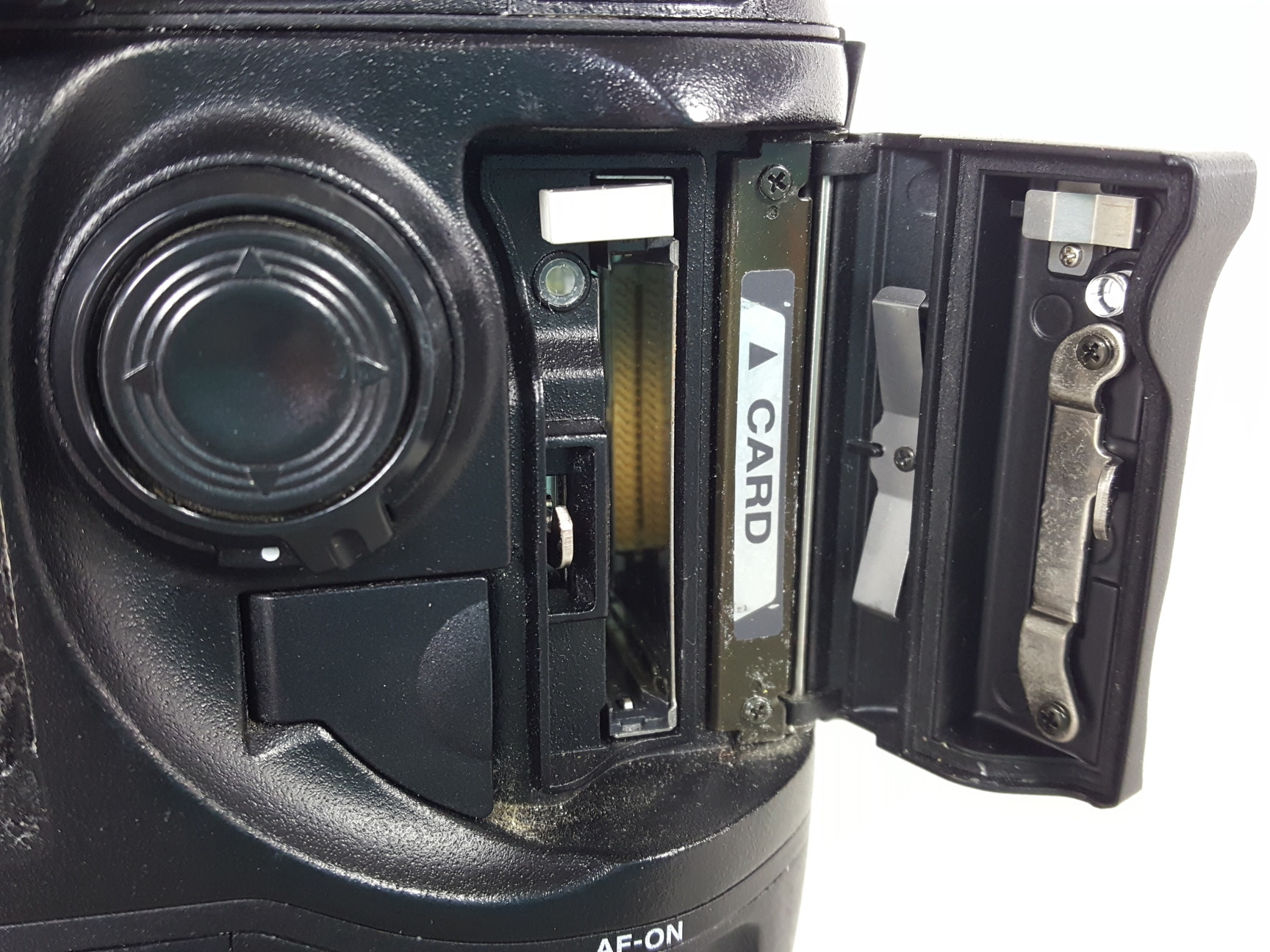 Image of NIKON D1X 5.47 Megapixel SLR Digital Camera