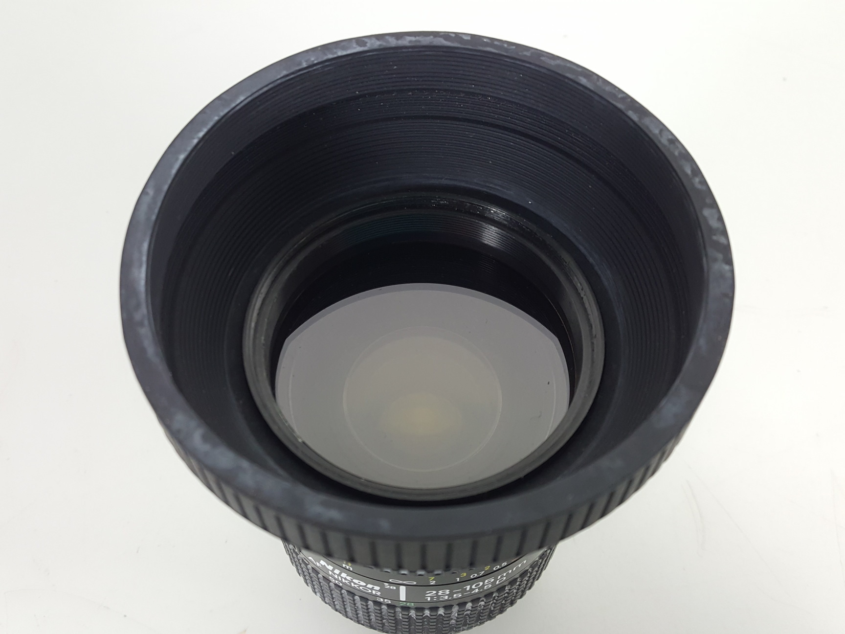 Image of Nikon AF NIKKOR 28-105mm 1:3.5 - 4.5D Camera Lens with Rubber Hood & Lens Cap