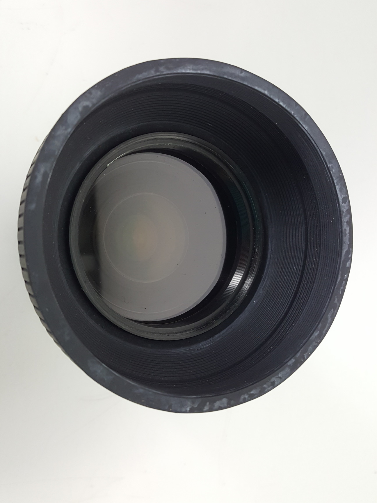 Image of Nikon AF NIKKOR 28-105mm 1:3.5 - 4.5D Camera Lens with Rubber Hood & Lens Cap