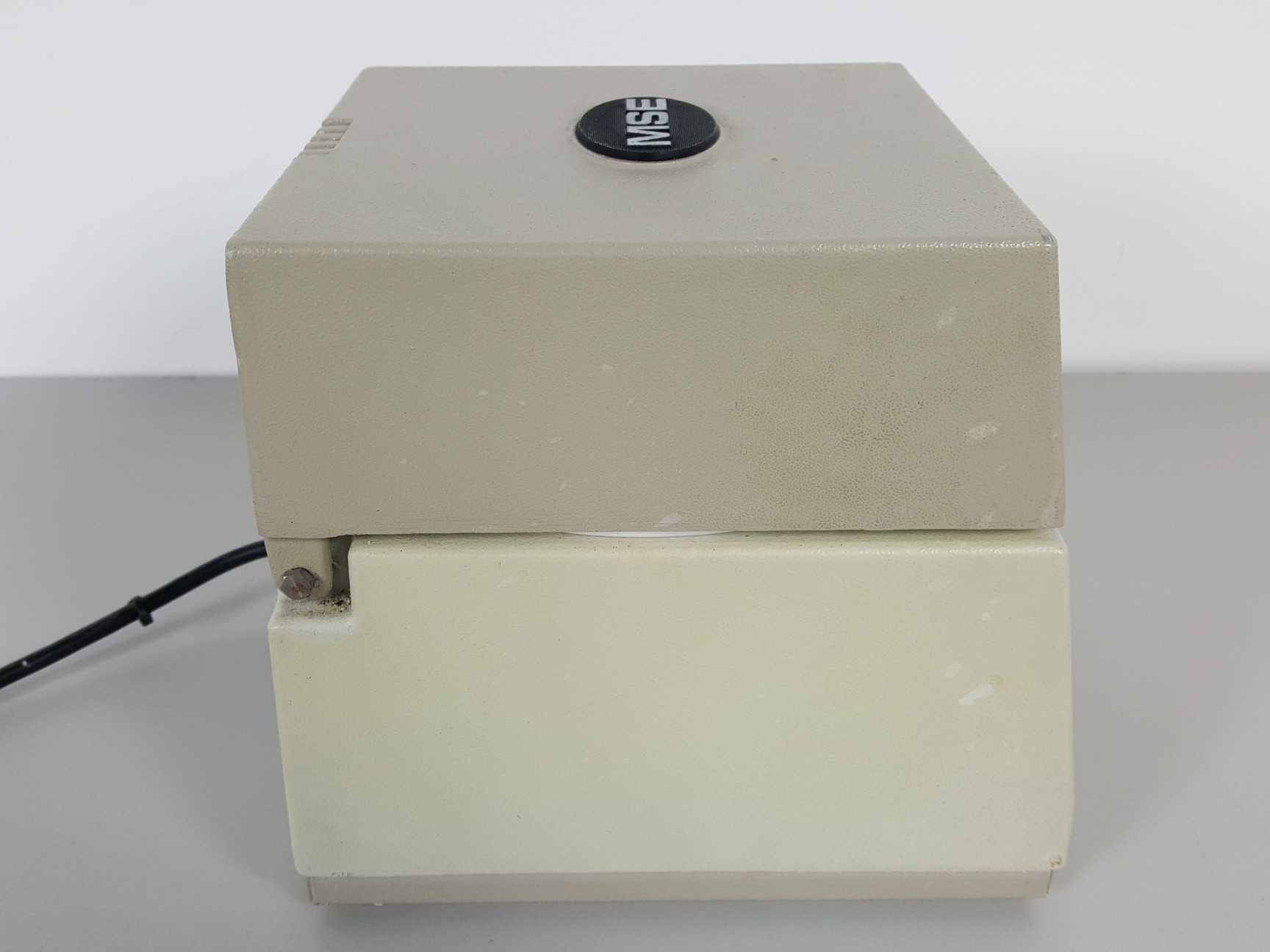 Image of Sanyo MSE Micro Centaur Centrifuge / Microcentrifuge MBS010.CX2.5 Lab