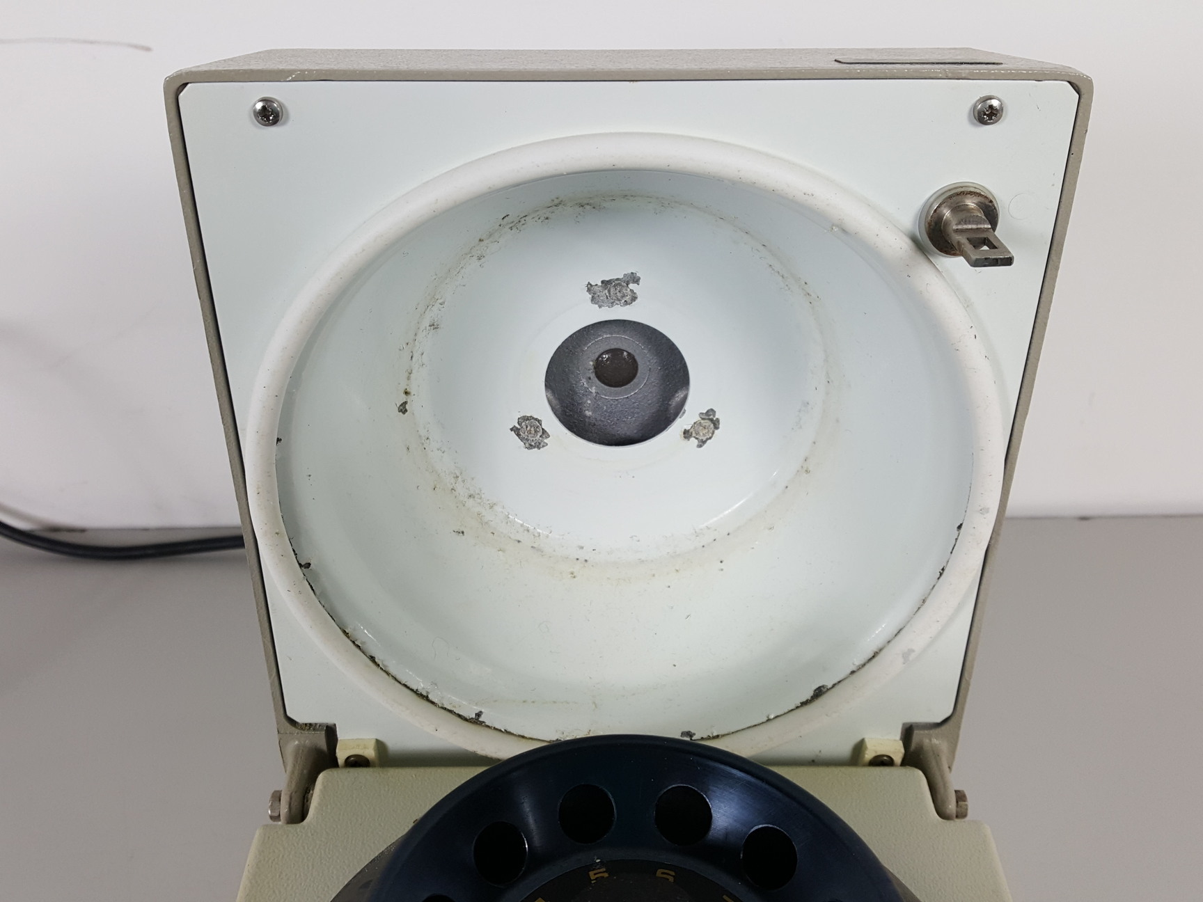 Image of Sanyo MSE Micro Centaur Centrifuge / Microcentrifuge MBS010.CX2.5 Lab