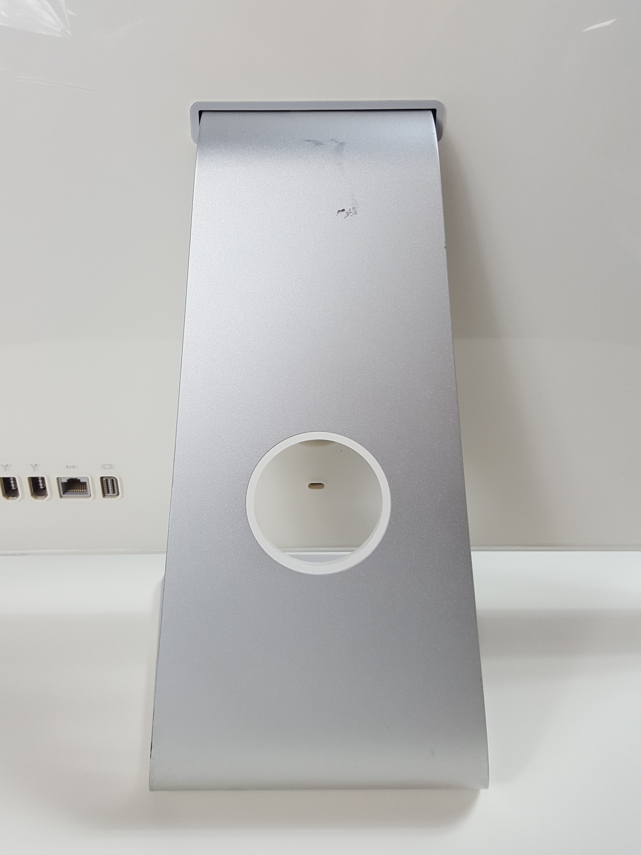 Image of Apple iMac 20" Core Duo 2.0 Early 2006 MA200LL - iMac4,1 - A1174 - 2105