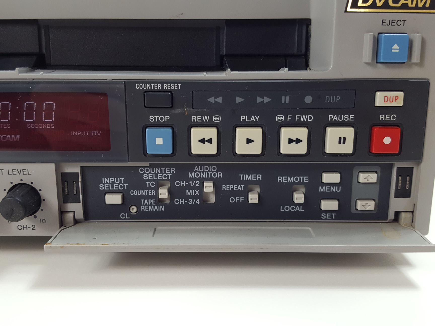 Image of Sony DVCAM DSR-40P Digital VideoCassette Recorder DV & Mini DV 