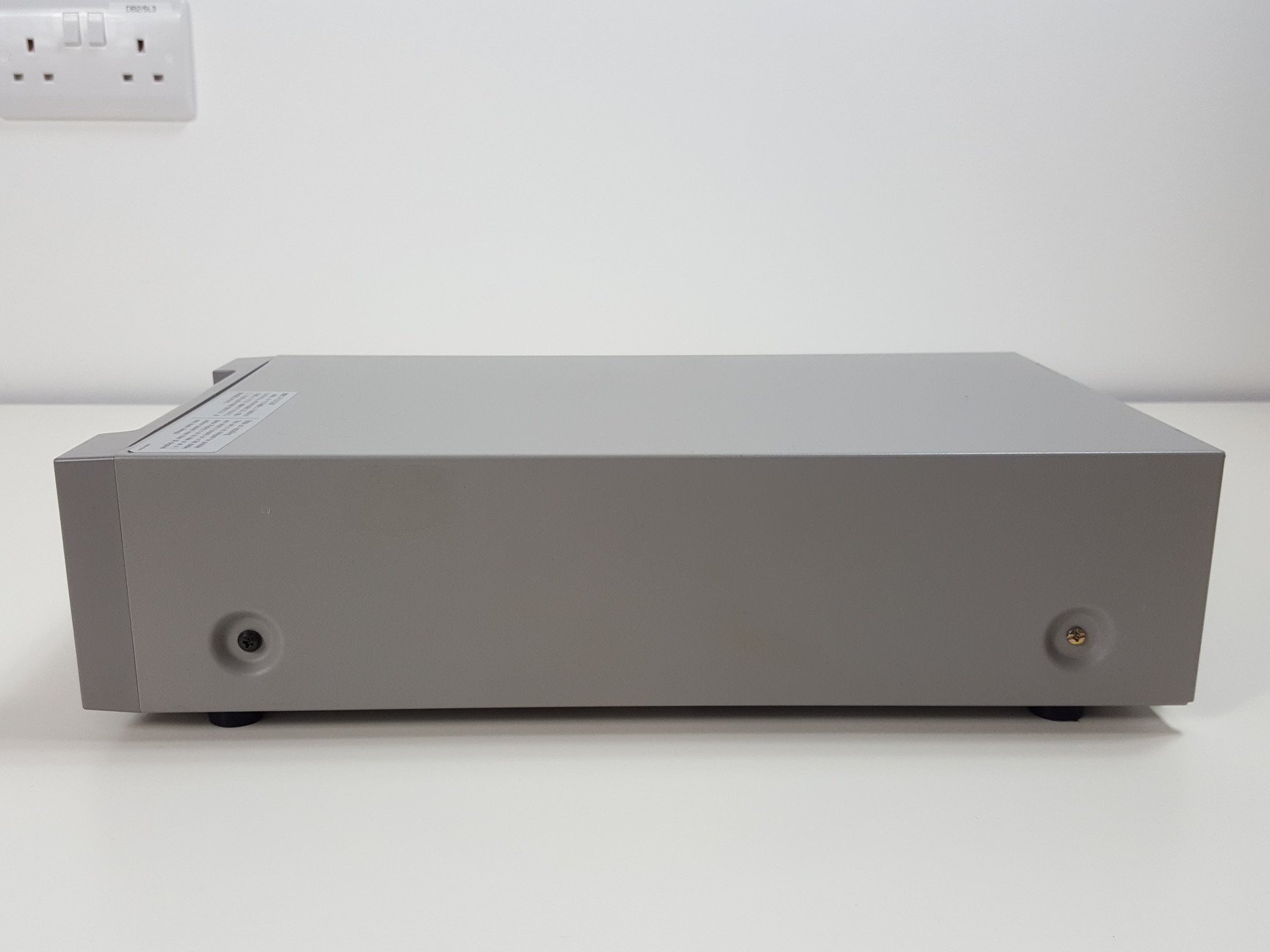 Image of Sony DVCAM DSR-40P Digital VideoCassette Recorder DV & Mini DV 