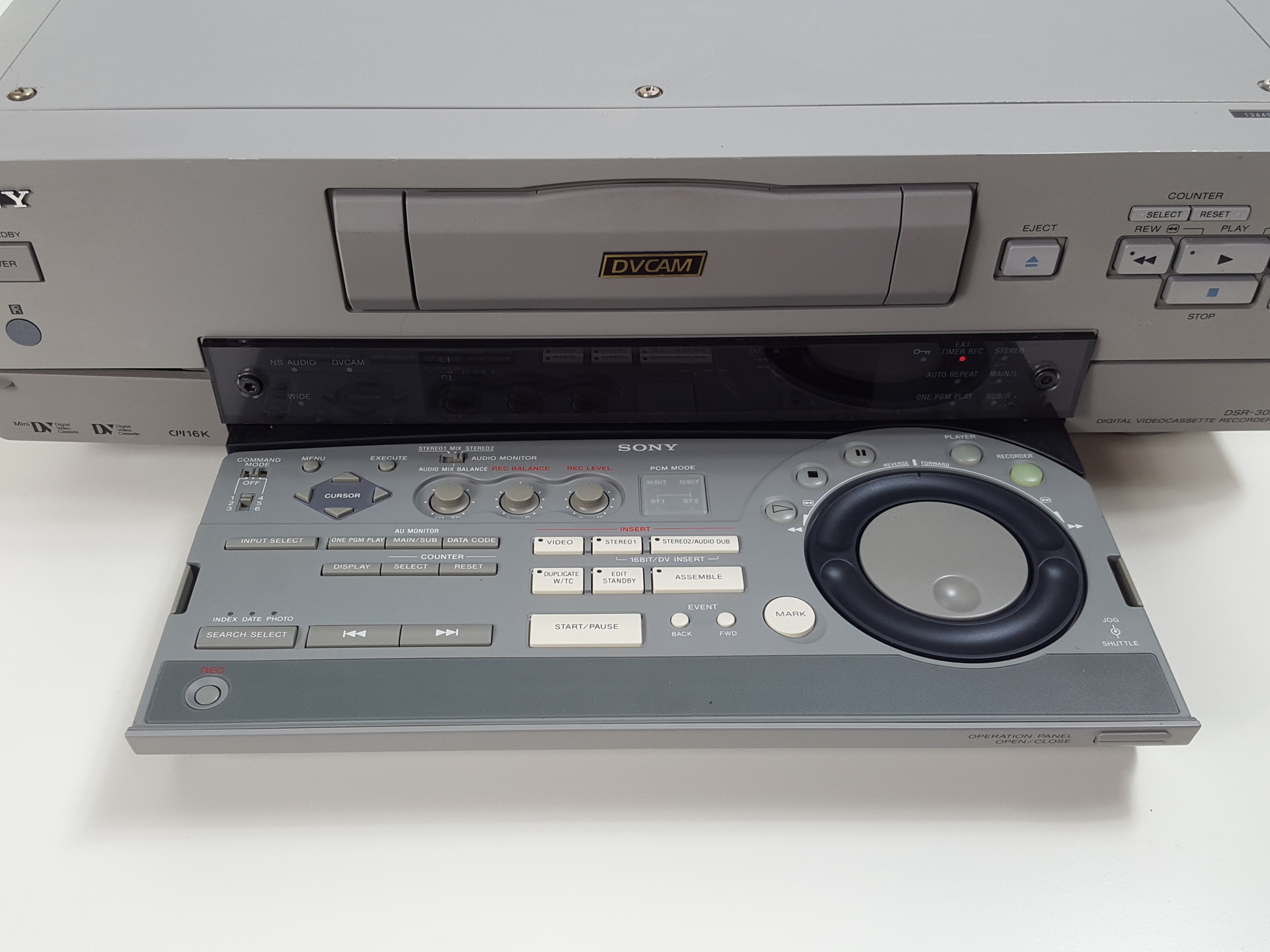 Image of Sony DVCAM DSR-30P Digital VideoCassette Recorder
