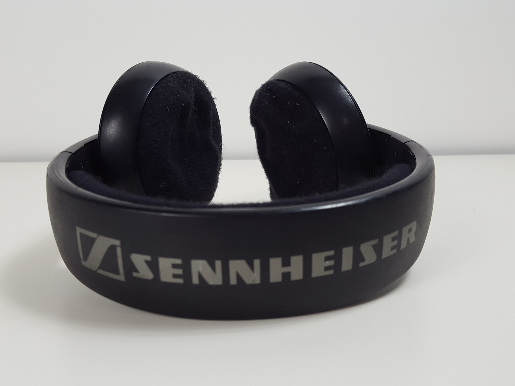 Image of Sennheiser HD 465 Stereo DJ Headphones Earphones Over Ear Black