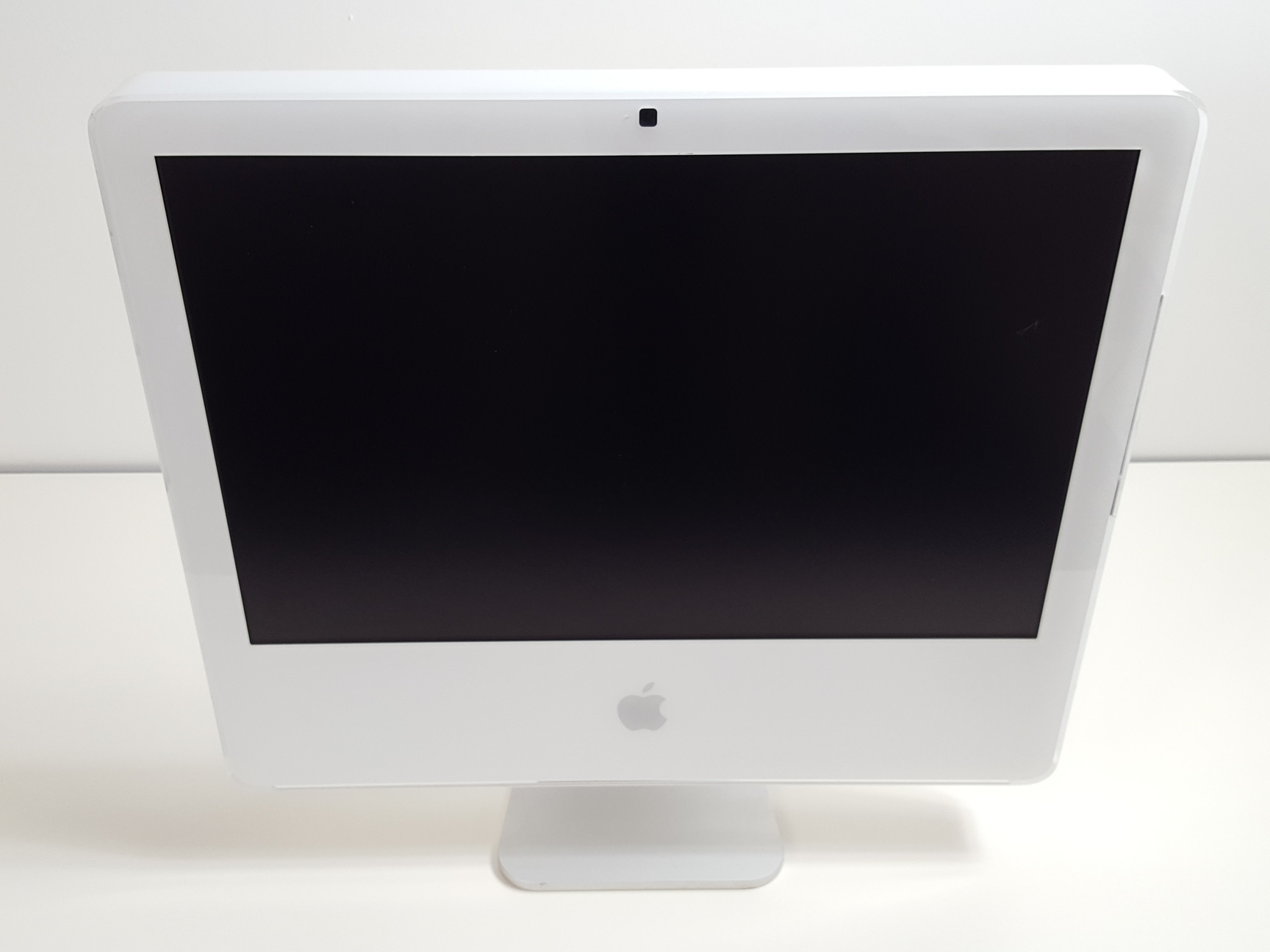 Image of Apple iMAc G5 2.1ghz 20" iSight MA064LL/A - PowerMac12,1 - A1145 - 2082