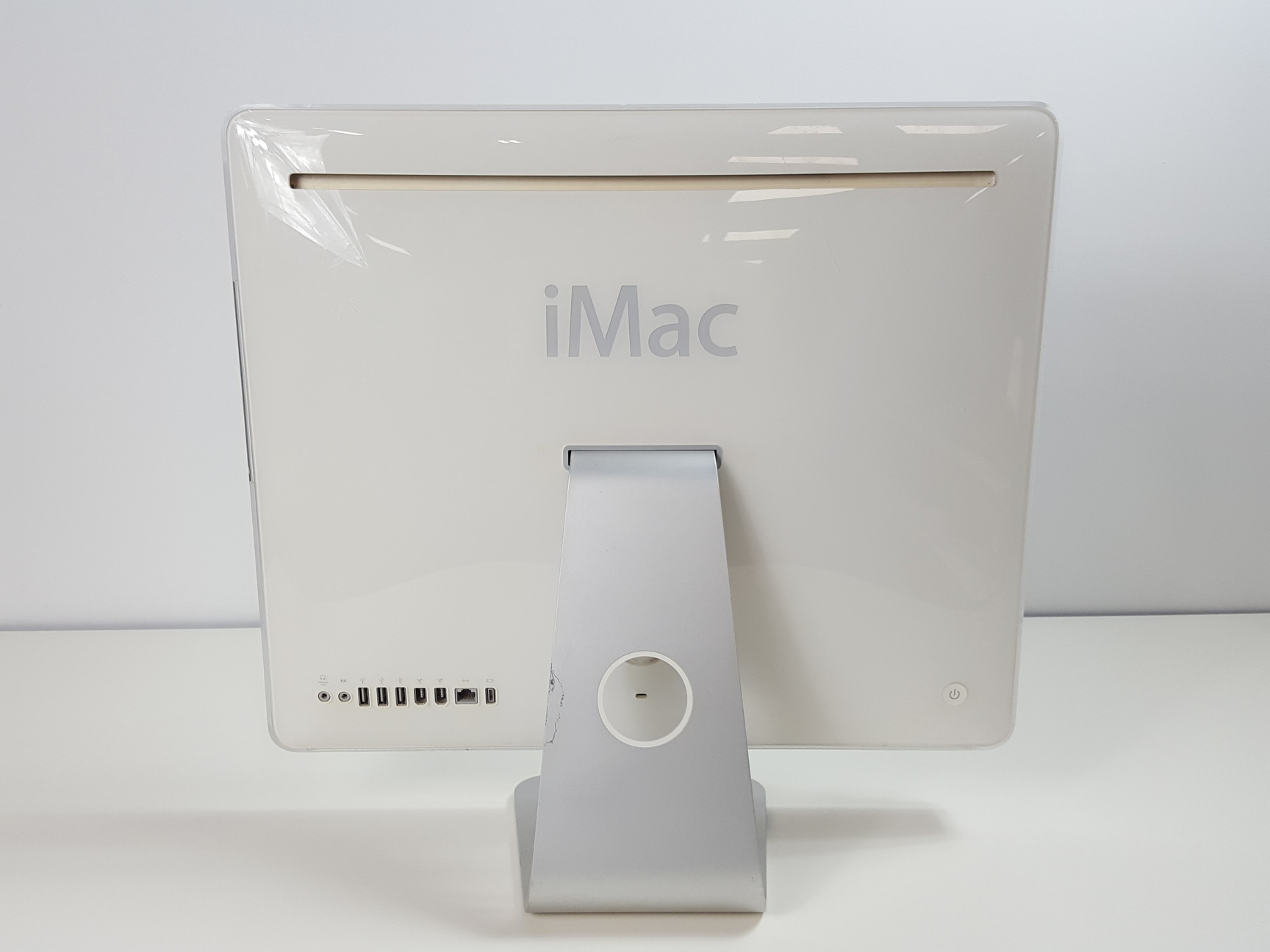 Image of Apple iMAc G5 2.1ghz 20" iSight MA064LL/A - PowerMac12,1 - A1145 - 2082