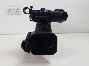 Thumbnail image of Sony DSR-250P Digital Video Camera w/ DXF-801CE Electronic Viewfinder