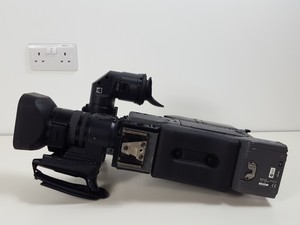 Thumbnail image of Sony DSR-250P Digital Video Camera w/ DXF-801CE Electronic Viewfinder