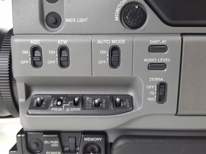 Thumbnail image of Sony DSR-250P Digital Video Camera w/ DXF-801CE Electronic Viewfinder