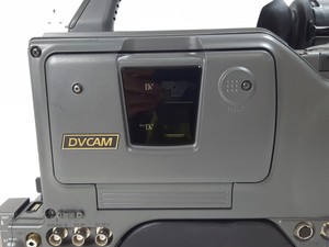 Thumbnail image of Sony DVCAM DSR500WSP Digital Camcorder w/ DXF-801CE Electronic View Finder
