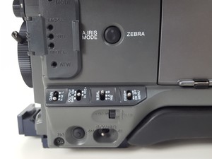 Thumbnail image of Sony DVCAM DSR500WSP Digital Camcorder w/ DXF-801CE Electronic View Finder