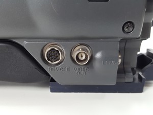 Thumbnail image of Sony DVCAM DSR500WSP Digital Camcorder w/ DXF-801CE Electronic View Finder