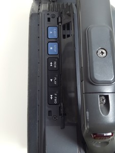 Thumbnail image of Sony DVCAM DSR500WSP Digital Camcorder w/ DXF-801CE Electronic View Finder