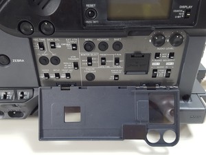 Thumbnail image of Sony DSR-570WSP Digital Camcorder w/ DXP-801CE Electronic Viewfinder