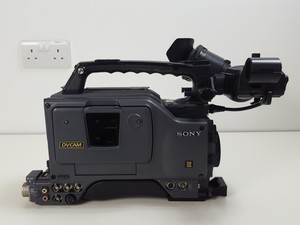Thumbnail image of Sony DSR-570WSP Digital Camcorder w/ DXP-801CE Electronic Viewfinder