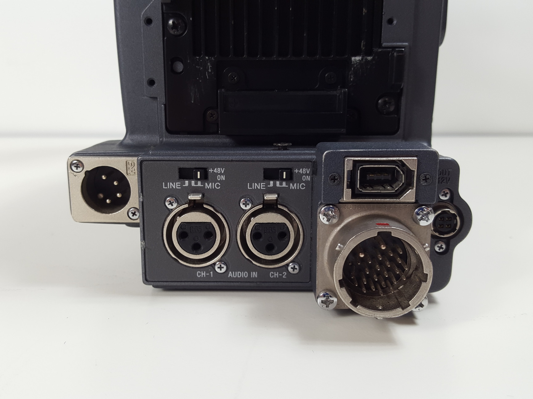 Image of Sony DSR-570WSP Digital Camcorder w/ DXP-801CE Electronic Viewfinder