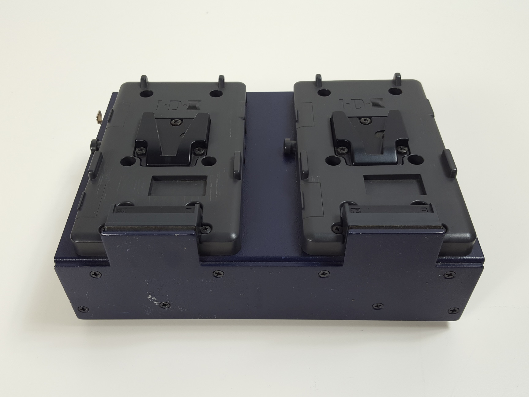 Image of Endura System VL-2 Plus Sequential Quick Charger