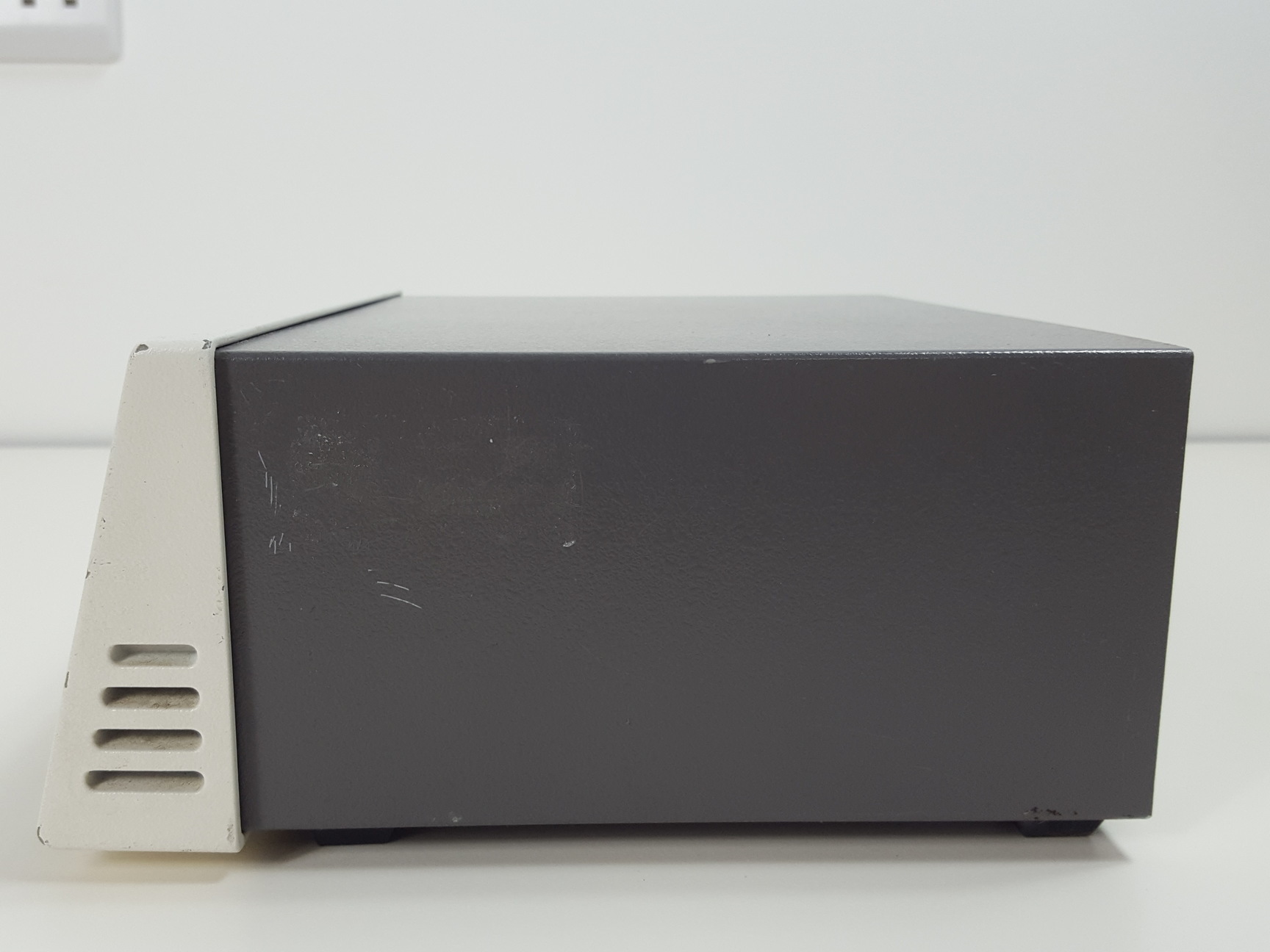 Image of Pharmacia Biotech EPS200 Electrophoresis Power Supply Lab