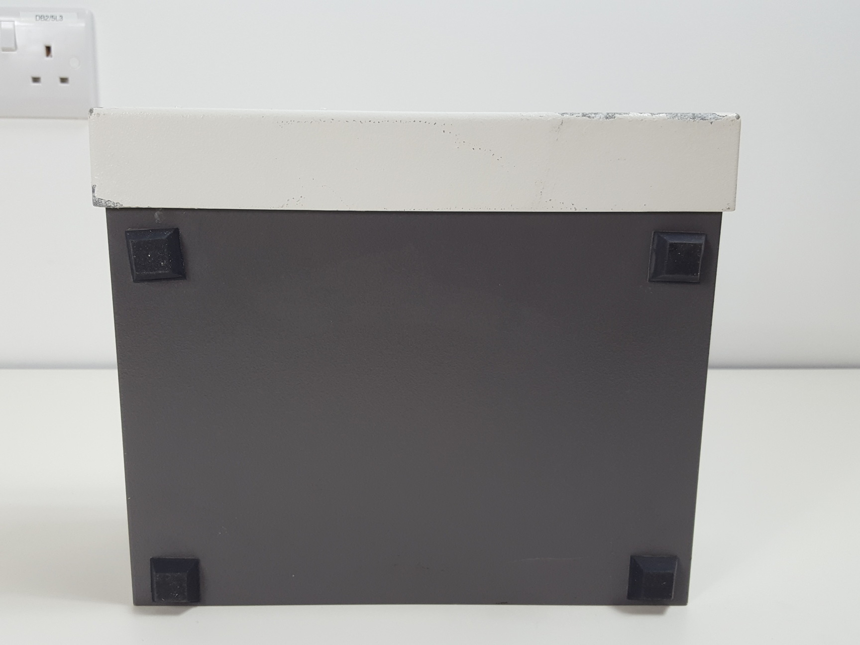 Image of Pharmacia Biotech EPS200 Electrophoresis Power Supply Lab