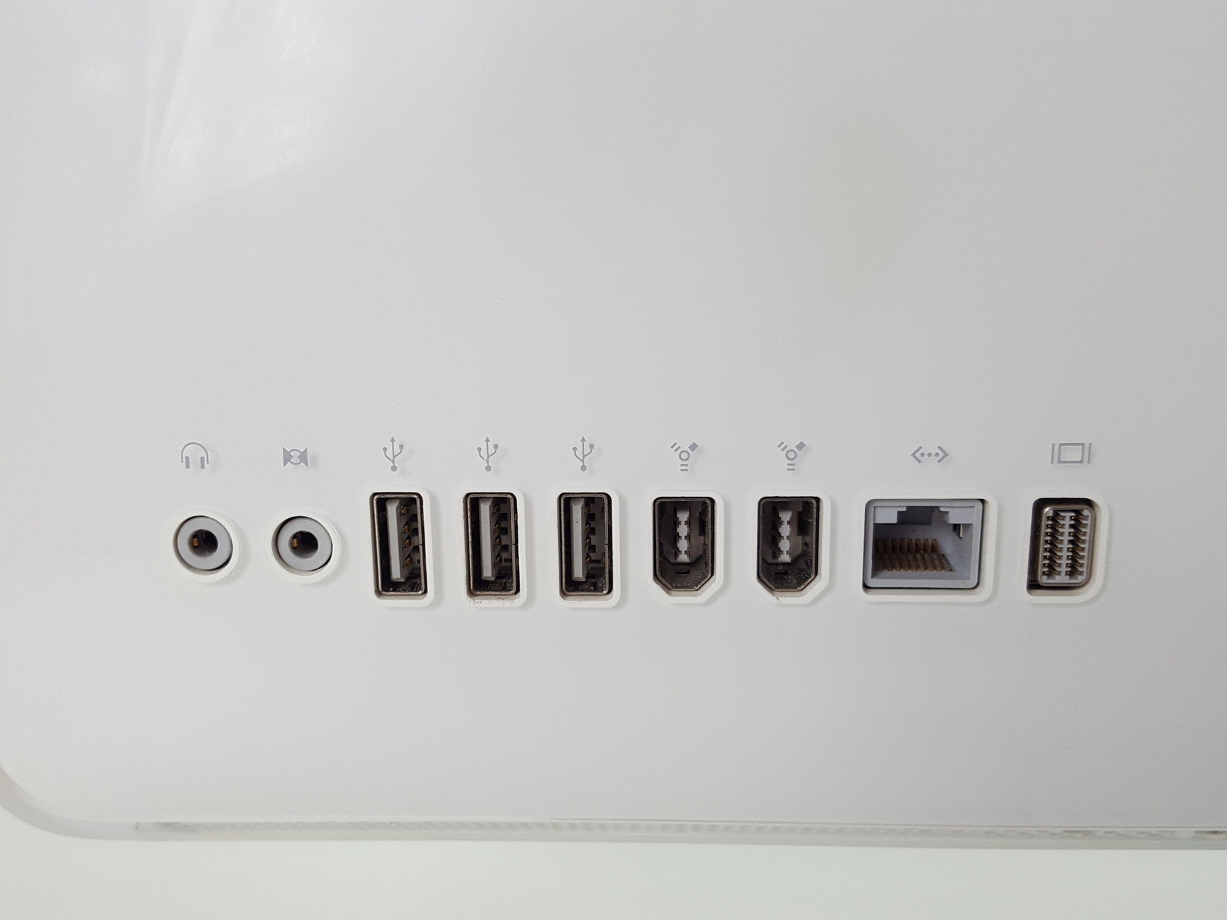Image of Apple iMac 20" Core 2 Duo 2.33ghz