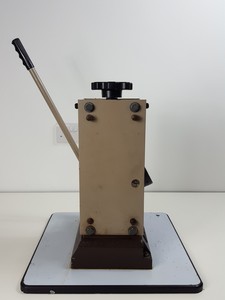 Thumbnail image of Specac Model 15.011 Manual Hydraulic Press - FTIR + XRF Pellet Press Lab