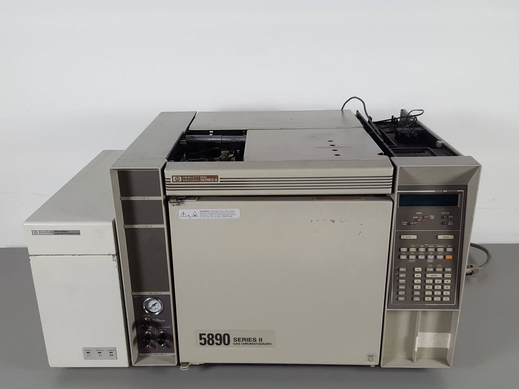 Image of HP 5890 5890A Series II 2 GC Gas Chromatograph System + 5972 MSD & Chemstation