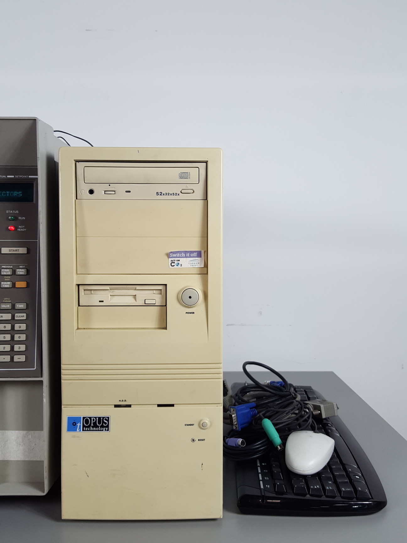 Image of HP 5890 5890A Series II 2 GC Gas Chromatograph System + 5972 MSD & Chemstation