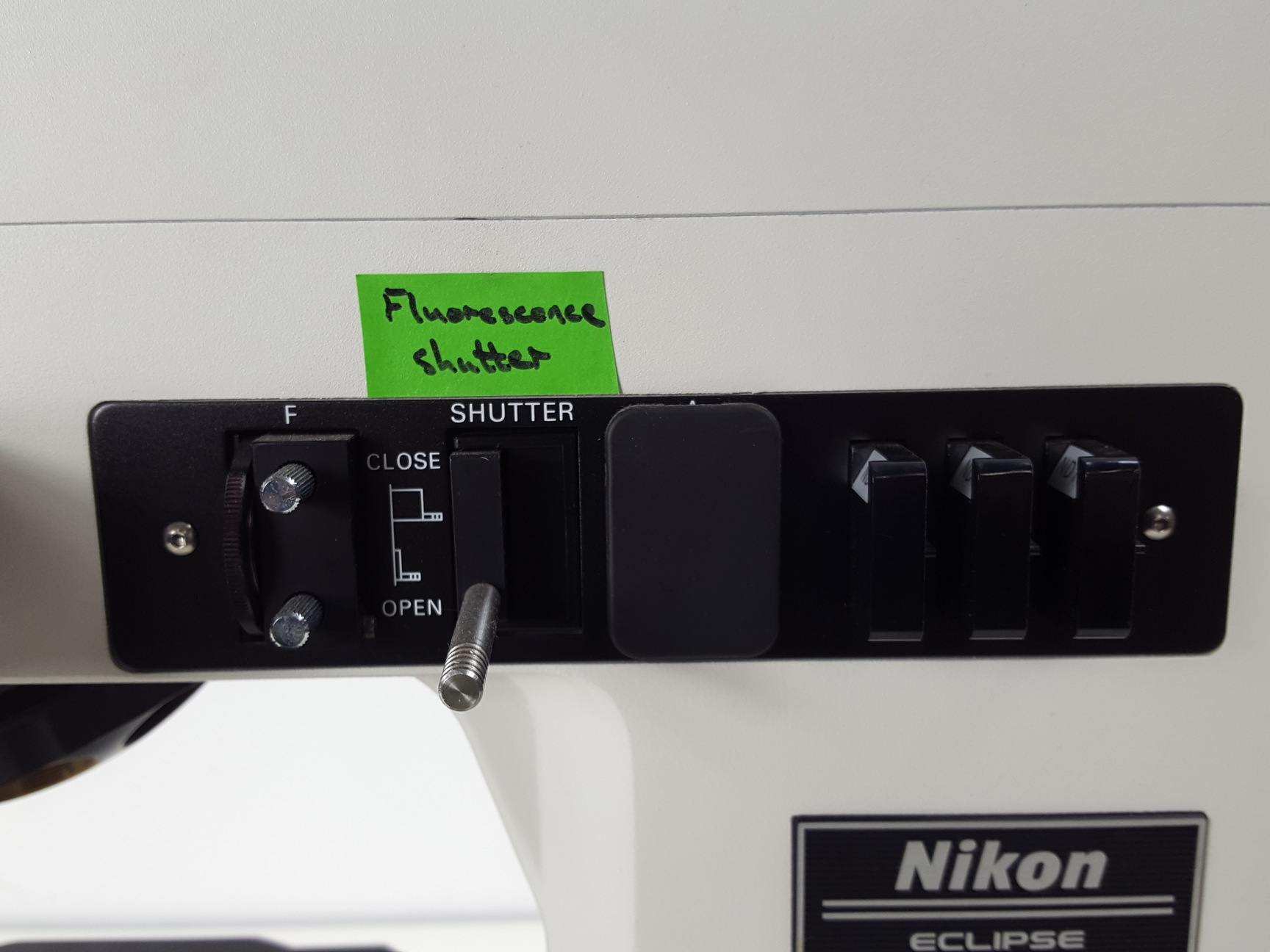 Image of Nikon Eclipse E800 Fluorescence Microscope with C-LP Halogen Lamp House Lab