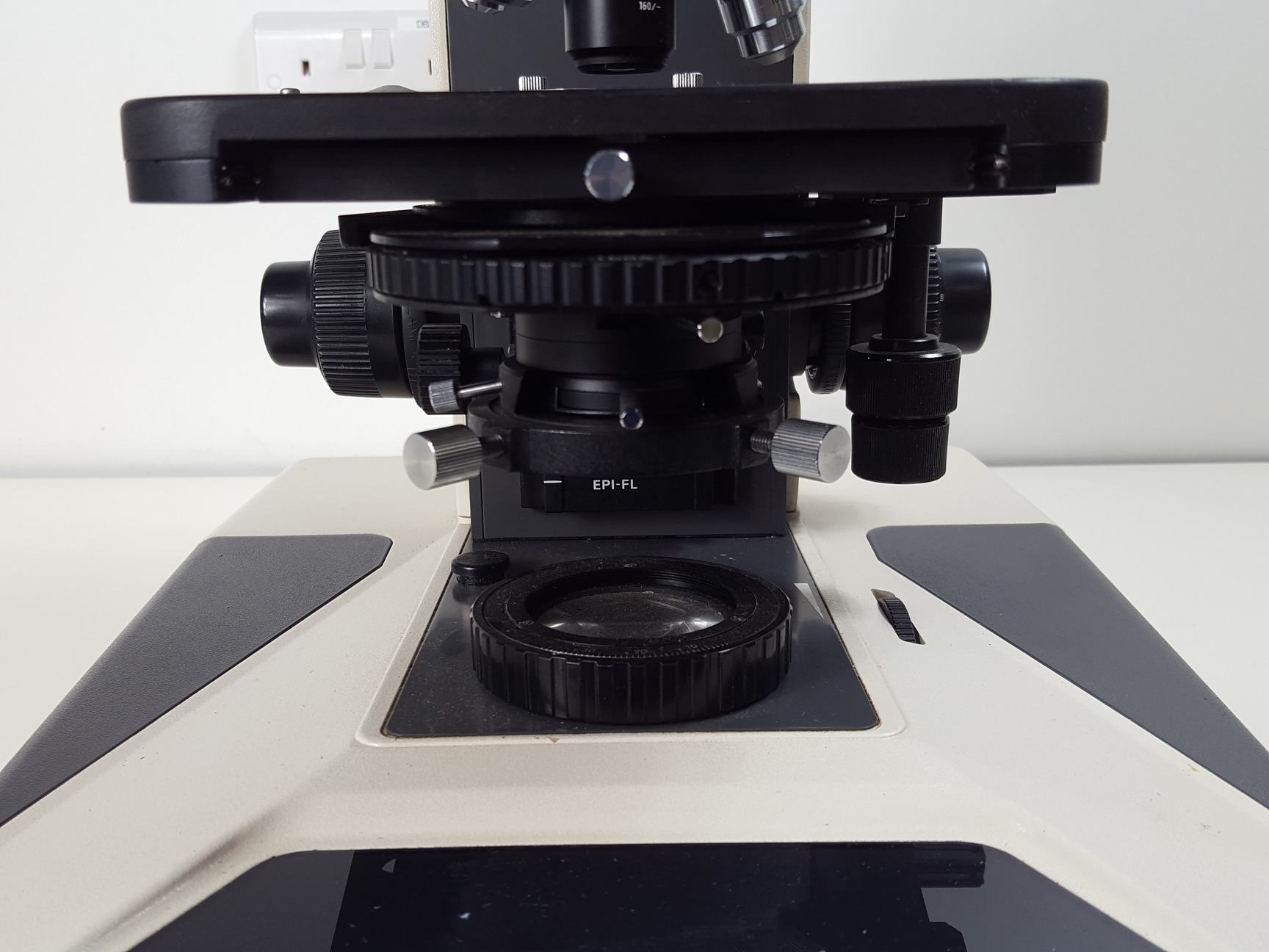 Image of Nikon Microphot-SA Microscope w/ 6 Objectives - M Plan, Vickers DIN, Zeiss ph2 