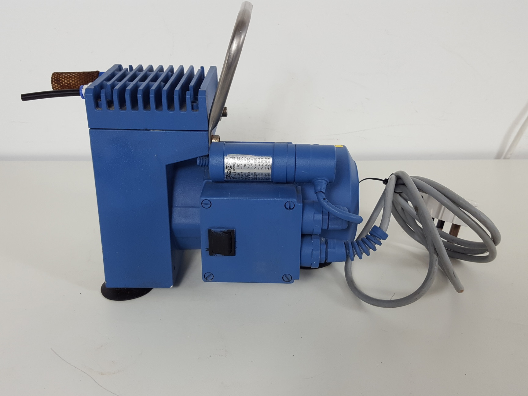 Image of Vacuubrand Diaphragm Vacuum Pump Type ME 2 / 1,9 Lab