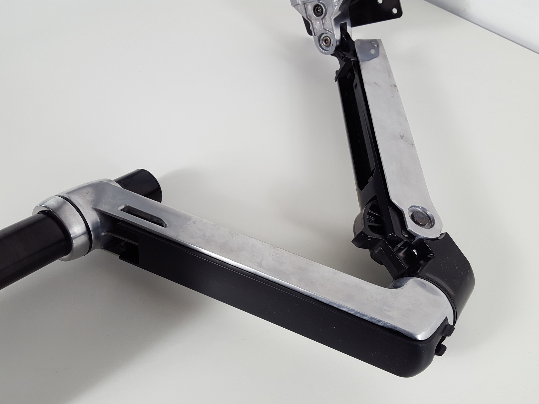 Image of Ergotron LX Desk Monitor Arm 