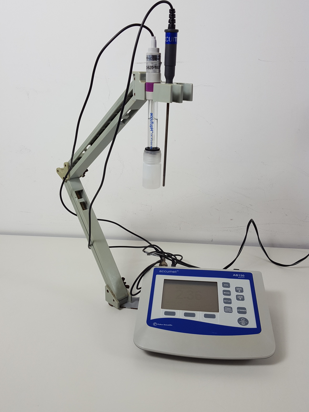 Fisher Scientific Accumet AB150 Benchtop pH Meter Lab