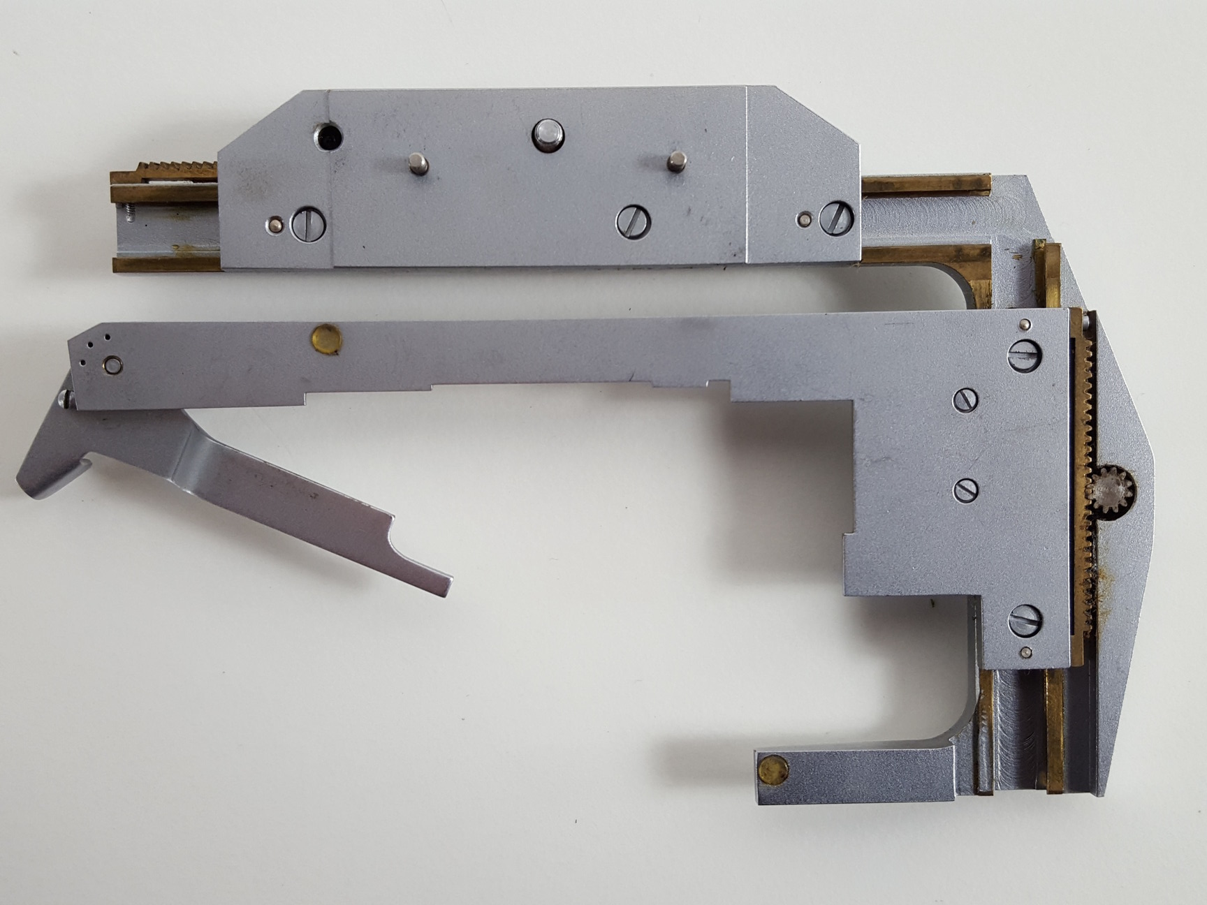 Adjustable Microscope Slide / Sample Holder Attachment for Stage Lab